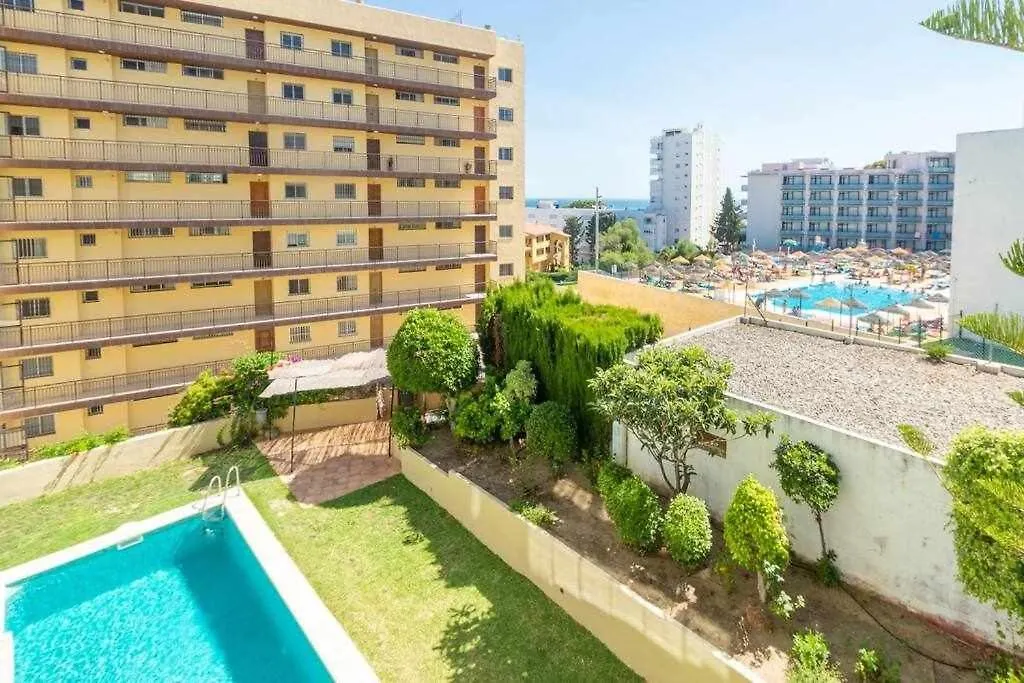 Santa Marta Al Lado De Los Servicios Y De La Playa Benalmadena