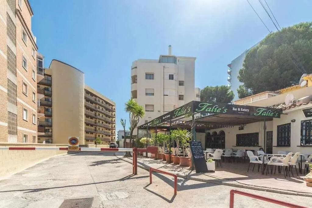 Santa Marta Al Lado De Los Servicios Y De La Playa Benalmadena Apartment